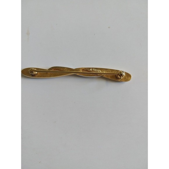 Trifari Gold and Silver Tone Brooch Pin - Picture 1 of 2